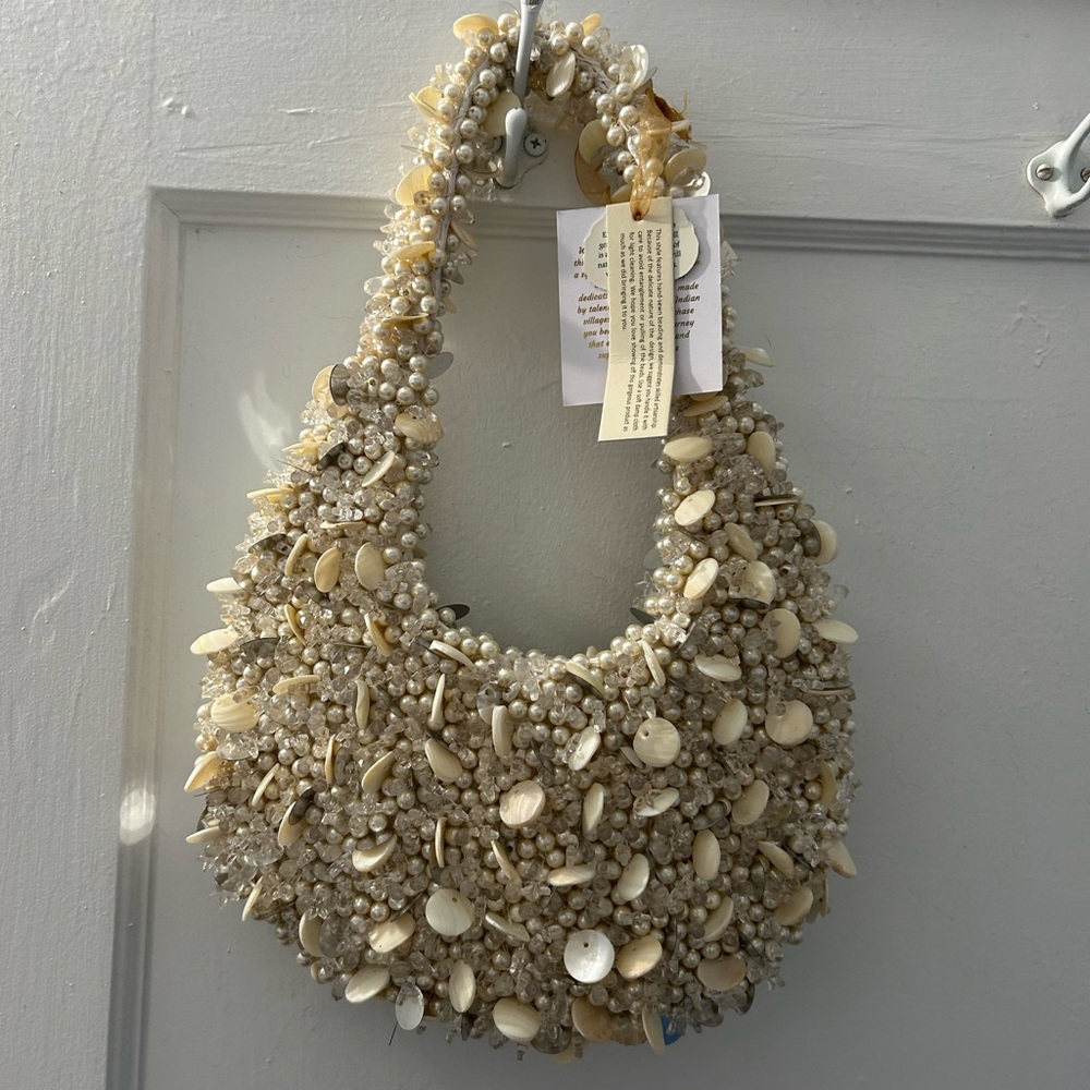 VIRAL Beige Seashell Beaded Bag